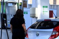 Tin Úc: Chính phủ liên bang để ngỏ khả năng tiếp tục cắt giảm thuế tiêu thụ nhiên liệu đặc biệt