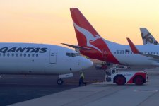 Qantas phát hành phiếu ưu đãi để xin lỗi khách hàng