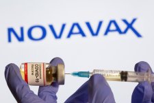 AIR không chứng nhận người tiêm thử nghiệm vaccine Novavax