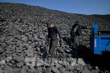 Thế giới cắt giảm sử dụng than đá