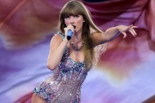 Chuyến lưu diễn 'vô tiền khoáng hậu' của Taylor Swift