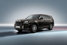 Thương hiệu xe sang của Nga bất ngờ trở lại, đối đầu trực tiếp Rolls-Royce Cullinan