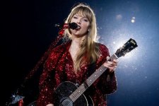'The Eras Tour' của Taylor Swift đem lại doanh thu khổng lồ ngay trong ngày đầu công chiếu