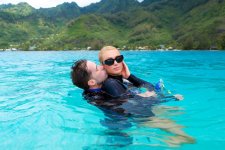 Paris Hilton hạnh phúc bên chồng mới cưới