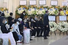 Toàn cảnh đám tang nghệ sĩ kỳ cựu TVB Dư Tử Minh