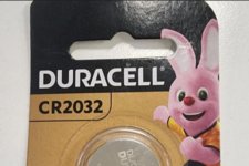 Tin Úc: Thu hồi hai lô hàng pin nút áo Duracell do lỗi đóng gói