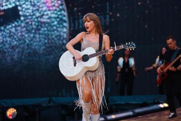 'The Eras Tour' của Taylor Swift sẽ đem về gần một tỷ bảng cho nước Anh