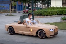 Thợ mộc Việt chế siêu xe đắt nhất thế giới Rolls-Royce Boat Tail
