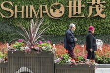 Các tập đoàn bất động sản Trung Quốc chao đảo khi đến hạn trả nợ