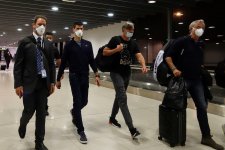 Djokovic lên máy bay đến Dubai
