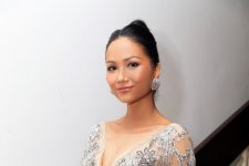 H'Hen Niê xinh đẹp lộng lẫy trong chiếc váy 'kỷ vật' 5 năm đăng quang