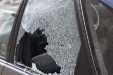 Brunswick: Buộc tội người đàn ông làm hư hỏng 39 chiếc xe hơi