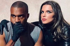 Kanye West chia tay bạn gái đúng ngày Valentine