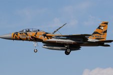 Nhật Bản tìm thấy thi thể phi công thứ hai trên tiêm kích F-15