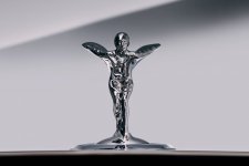 Rolls-Royce kỷ niệm 112 năm ra đời biểu tượng 'thiếu phụ bay'