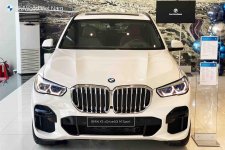 Loạt xe BMW tiếp tục giảm giá tại Việt Nam