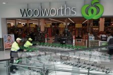 Woolworths và Coles bỏ sử dụng túi nhựa