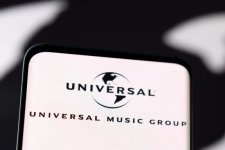 Universal Music lên kế hoạch thu hồi nhạc Taylor Swift, BTS khỏi nền tảng TikTok