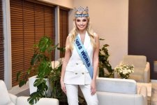 Karolina Bielawska trở về Ba Lan sau hành trình chinh phục vương miện Miss World