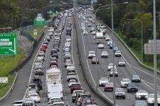 Tin Úc: Tình trạng ô nhiễm từ xe hơi có thể khiến hàng ngàn người tử vong