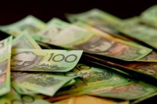 Tin Úc: Ngày càng có nhiều người Úc sử dụng tiền hưu bổng sớm