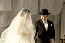 Cô dâu Tuyết Lan ghi điểm hoàn toàn cùng 4 bộ váy cưới