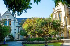 Giáo dục: Đại học Melbourne bị xử phạt vì đe dọa không gia hạn hợp đồng với nhân viên thời vụ