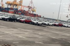 Toyota Corolla Cross 2024 ồ ạt cập cảng Việt Nam
