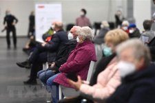 Đức bác đề xuất tiêm chủng bắt buộc với nhóm người trên 60 tuổi