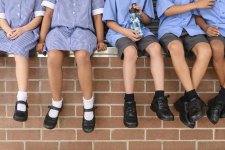 Giáo dục: Giáo viên ở Vùng Lãnh thổ Bắc Úc được khuyên nên tránh sử dụng các từ ngữ phân biệt giới tính
