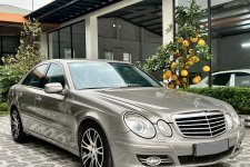 Mercedes E200 sau 15 năm lăn bánh được rao bán giá 275 triệu đồng