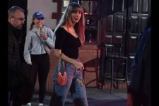 Taylor Swift lộ diện hậu tin tức chia tay Joe Alwyn