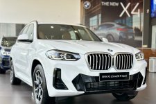 BMW X3 lắp ráp giảm giá mạnh tại đại lý