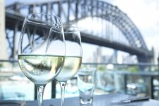 Trung Quốc dỡ bỏ thuế quan với rượu vang Úc
