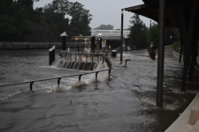 Mưa lớn gây lũ lụt nghiêm trọng tại Sydney