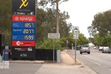 Tin Úc: Giá xăng đạt mức cao mới khi đô la Úc suy yếu và giá dầu thô tăng cao