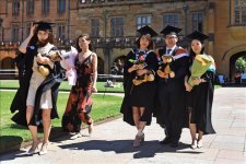 Sinh viên quốc tế của Úc đang tìm kiếm nơi học tập khác