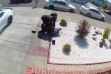 California: Cụ ông 80 tuổi gốc Á bị tấn công giữa phố