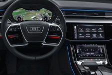 Audi 'nhận gạch đá' vì thu 2 triệu đồng/tháng chỉ cho bản đồ định vị