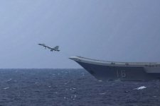 Nhật Bản điều tàu sân bay giám sát chiến hạm Trung Quốc