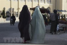 Taliban tái ban hành lệnh bắt phụ nữ Afghanistan phải che mặt nơi công cộng