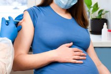 Khuyến nghị tiêm vaccine Pfizer cho phụ nữ mang thai