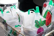 Tin Úc: Woolworths sẽ loại bỏ tất cả túi nhựa có thể tái sử dụng