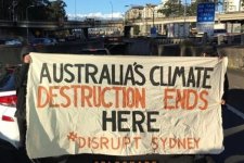 Sydney: Nhóm biểu tình chống biến đổi khí hậu khiến giao thông ùn tắc