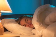 Tác hại của việc bật đèn khi ngủ