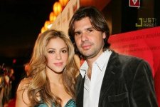 Trước khi gắn bó với trung vệ Gerard Pique, nữ ca sĩ Shakira từng có một mối tình sâu đậm 11 năm