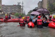 Lật cần cẩu tại Trung Quốc, 3 người thiệt mạng