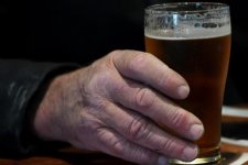 Tin Úc: Rượu bia và ma túy tổng hợp là các chất gây nghiện được sử dụng nhiều nhất khi phong tỏa