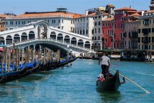 Chính phủ Italy cấm tàu du lịch cỡ lớn vào trung tâm Venice
