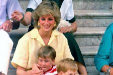 Công nương Diana và những outfit "chuẩn men" của thập niên cũ đến bây giờ vẫn mốt